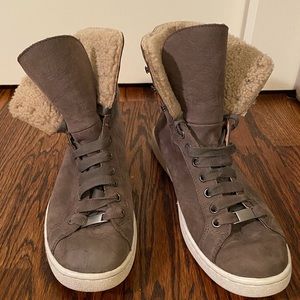 UGG Australia Starlyn high top sneaker Sz 9 Fawn